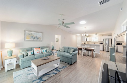 Fruitland Park House | Charming 3-bedroom house with Golfcart and WiFi in The Villages