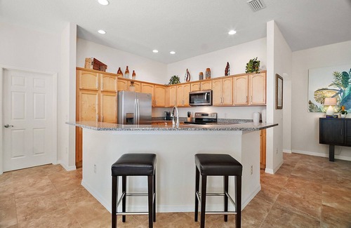Lake Sumter Landing Villa | Charming 3-bedroom villa walking distance to Lake Sumter Sq Golf Cart included