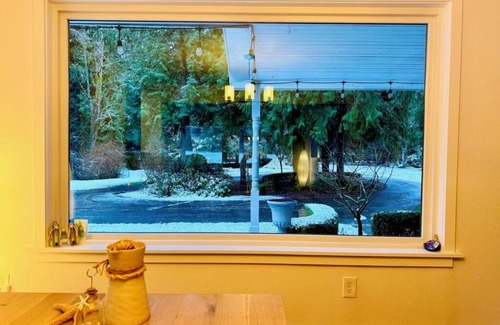Woodinville House | Charming 3-bedroom Joy House in the relaxed natural Woodinville area