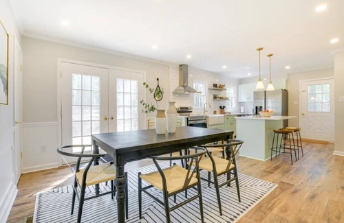 Apex Villa | Charming 3-bedroom villa with WiFi and AC in peaceful Apex