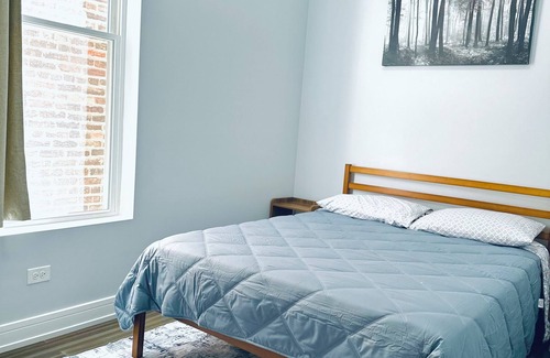 Tri-Taylor Bed & Breakfast | Charming 3 bedrooms Apartment at the Medical District