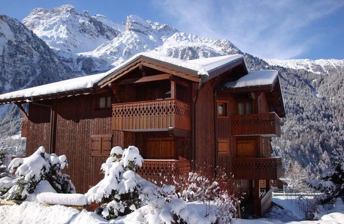 Pralognan-la-Vanoise Apartment | Charming 3-room flat with terrace near slopes and center