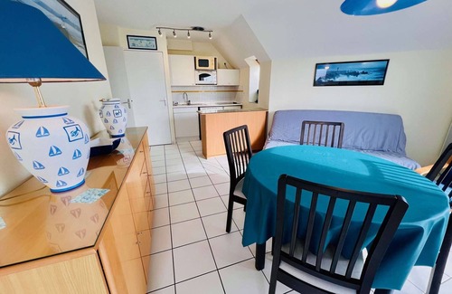 Quiberon Apartment | Charming 3-Room Apt, 47m², Terrace, Steps from Beach, Pets Welcome, Parking Included, Quiberon