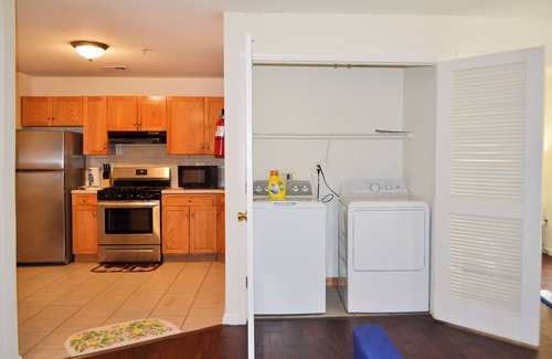 Iselin House | Charming 3-bedroom lovely Apartment in Woodbridge Township