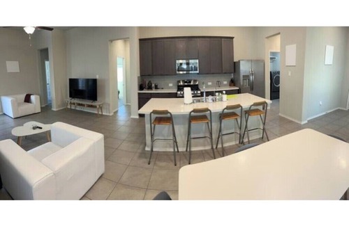 Conroe House | Charming 3Bd, 2B house in serene cul-de-sac Conroe location