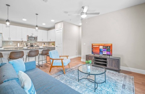 Fort Worth Apartment | Charming 3BD/2BA with Beautiful Pool in Fort Worth