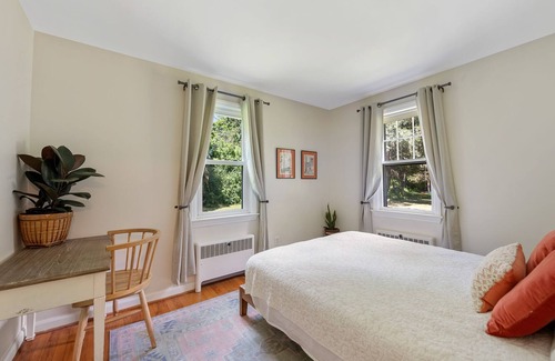 Pine Plains House | Charming 3BR 2BA Oversized Cape with Mountain Views!