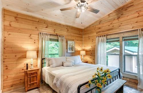 Cullowhee House | Charming 3BR Cabin with Hot Tub and Fire Pit Near WCU