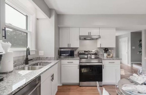 Hendersonville House | Charming 3BR Home w/Wifi, Smart TV, Washer/Dryer and Parking near Nashville