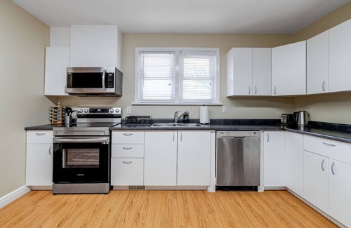 Kitchener House | Charming 3BR Home in Quiet Kitchener Neighborhood