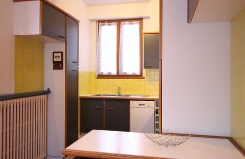 Mont-Dore House | Charming 3BR House with Patio, Garage, and Modern Amenities in Mont-Dore Center