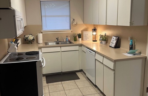 Westminster House | Charming 3BR in Baton Rouge