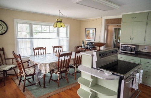 Naples Other | Charming 4-bed Farmhouse. Minutes to Bristol Mountain, Finger Lakes, Wineries.