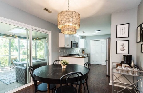 Chapel Hill House | Charming 4 bed home with water views-mins to UNC