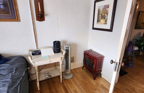 Peshtigo Other | Charming 4-bedroom farmhouse with AC and WiFi in Peshtigo