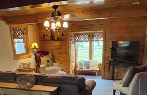 Port Kent House | Charming 4-bedroom house in Port Kent