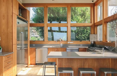 Fire Island Pines House | Charming 4-bedroom house with AC and WiFi in lovely Sayville