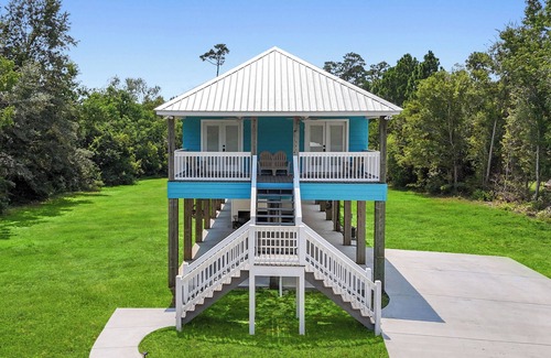 Waveland House | Charming 4-bedroom house in Waveland, Just one Hour from New Orleans.