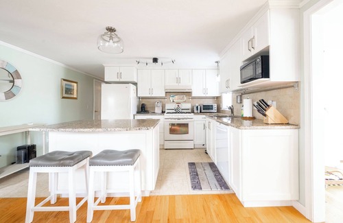 East Harwich House | Charming 4-bedroom house with AC, WiFi in tranquil E. Harwich