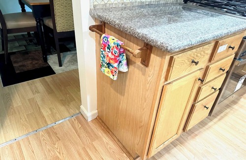 Hudson House | Charming 4-bedroom house with WiFi and AC in delightful Hudson