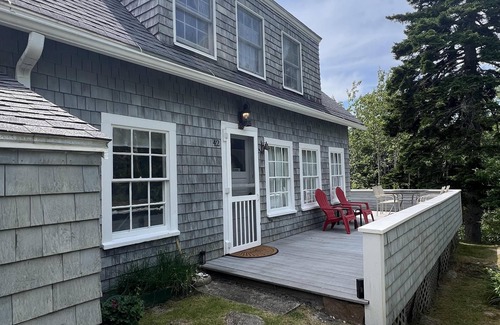 Bailey Island Cottage | Charming 4 bedroom Classic Maine Cottage located near the giant stairs.