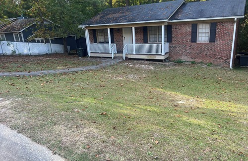 Fayetteville House | Charming 4-bedroom Carolina living in Fayetteville