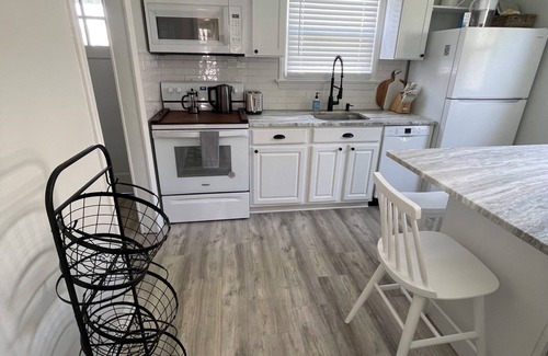 Margate City House | Charming 4 bedroom 2 full bath house with WiFi and AC in Margate City