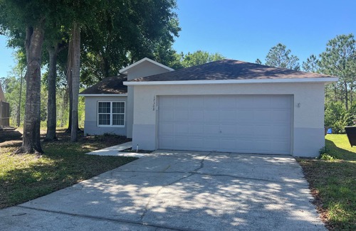 Clear Creek Villa | Charming 4-bedroom villa with WiFi and AC in tranquil Clermont near to Disney