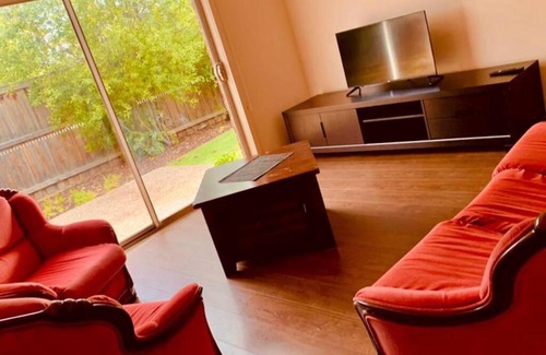 Williams Landing Villa | Charming 4 bedrooms house in Truganina/Williams Landing
