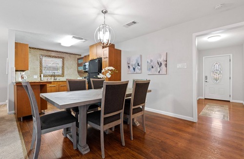 North Richland Hills House | Charming 4 Bedroom Home - Great Location!