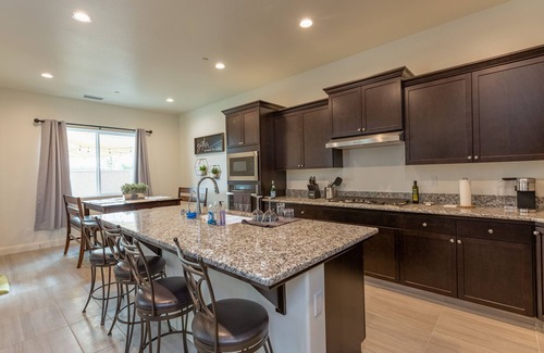 Clovis House | Charming 4BR, 2.5BA Clovis Getaway - Tranquil Retreat!nnnnnnnnnnnn