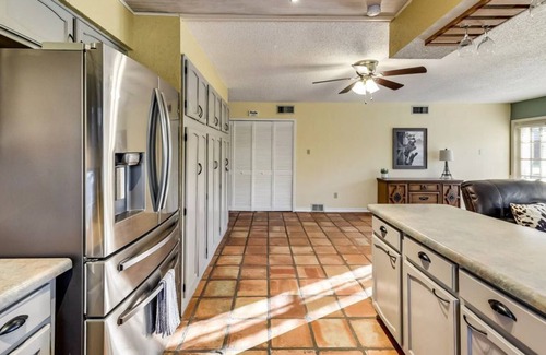 Bedford House | Charming 4BR home - Perfect for the Whole Family!