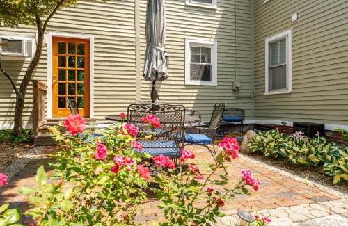 Mystic House | Charming 4BR Victorian Mystic Downtown