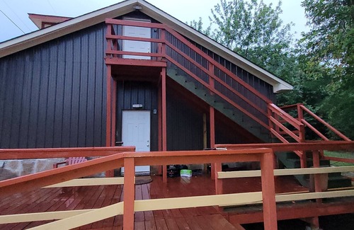 Columbus House | Charming 5-bedroom hotel with AC, WiFi in serene Fulton, Arkansas.