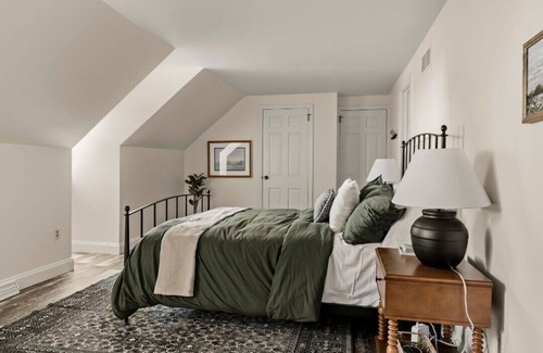 New Holland Other | Charming 5-bedroom Home in welcoming Lancaster County, Hot Tub