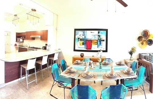 Puerto Vallarta House | Charming 7 brm villa in Marina Vallarta , steps from beach+marina+golf !