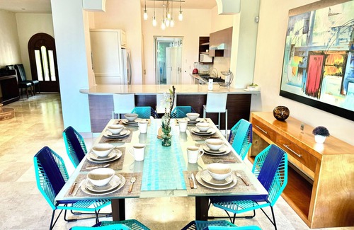 Puerto Vallarta House | Charming 7 brm villa in Marina Vallarta , steps from beach+marina+golf !