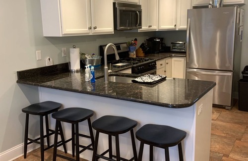 Point Pleasant Beach House | Charming and clean beach house, 1.5 blocks from the sand! 🤩 Spacious game room