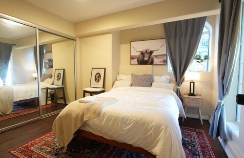 Los Angeles Apartment | Charming Abode Unit