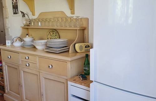 Beaucaire House | Charming air-conditioned villa with garden and swimming pool