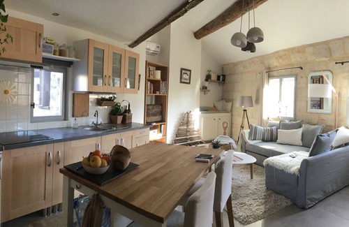 Uzes Apartment | Charming air-conditioned apartment in the historic heart of Uzès