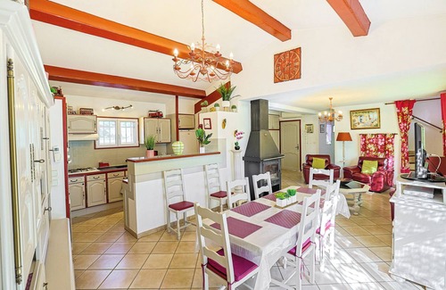 Frejus House | Charming air-conditioned house with heated swimming pool. 6/8 pers. 5 Km from beaches.