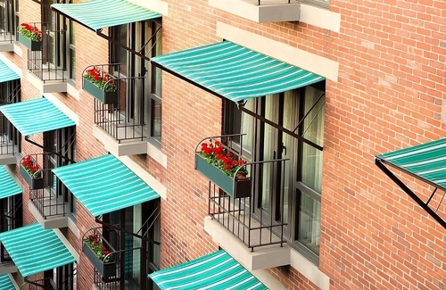 Government Center House | Charming Amenities like Juliette Balcony! Close to Boston Common & Prudential!