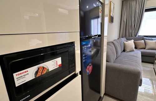 Al Swaifyeh Apartment | Charming Amman Apartment With Garden and Balcony