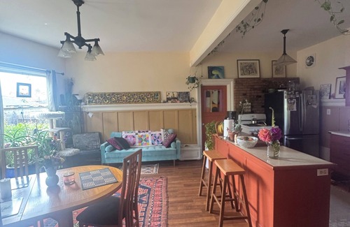 Eureka House | Charming and Cozy Room in beautiful Eureka Victorian