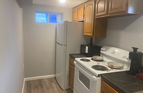 Lakeview Apartment | Charming apartment with AC in West Hempstead