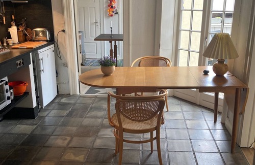 Frederiksberg C Apartment | Charming Apartment Near City Center Of Copenhagen.