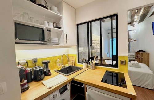 Enfants-Rouges House | Charming apartment 2Bdr/Le Marais historic Paris