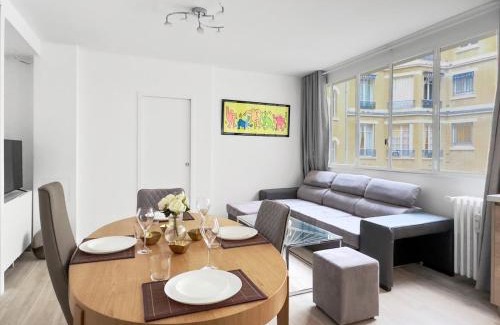 Passy Apartment | Charming Apartment 4P- Eiffel Tower Face