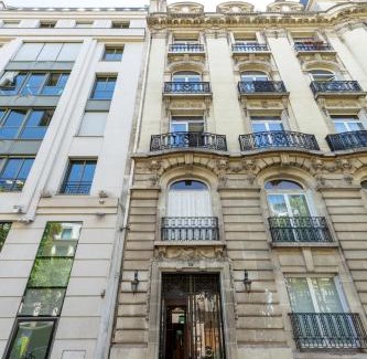 La Celle-sous-Gouzon Apartment | Charming Apartment - Arc de Triomphe